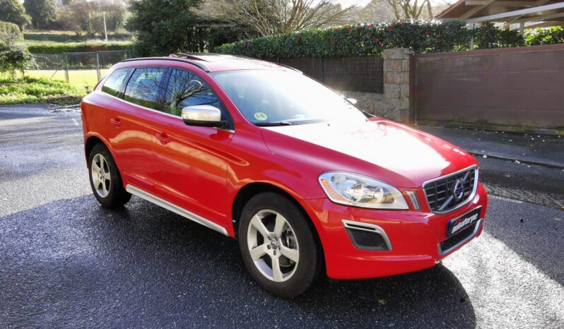 Volvo XC60 R Design 163cv 5 cilindros lleno