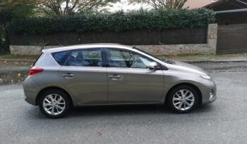 TOYOTA Auris 90D Active Confortdrive lleno