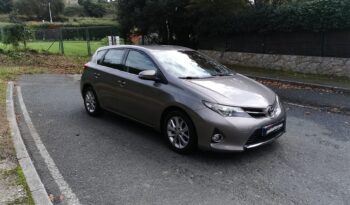 TOYOTA Auris 90D Active Confortdrive lleno